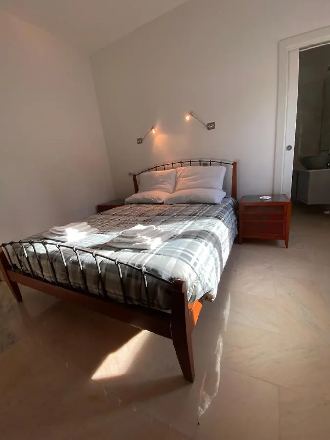 Elegante Appartamento In Centro Bérgamo Apartamento
