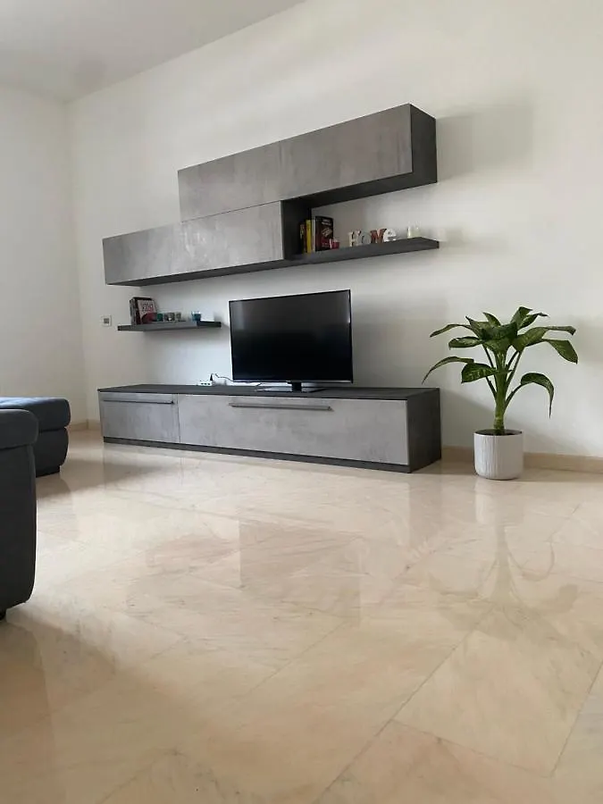 Elegante Appartamento In Centro Bérgamo Apartamento