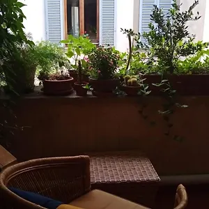  Apartamento Borgo Pignolo - In With Private Bathroom And Shared Shower